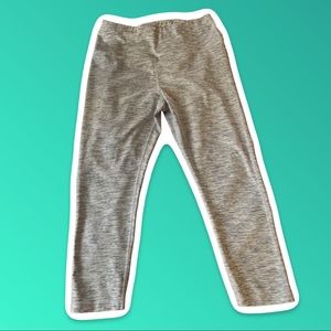 White & heather grey leggings XL but looks like M